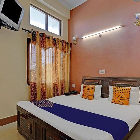 Spot On 79984 Hotel Castle View Mussoorie Exteriör bild