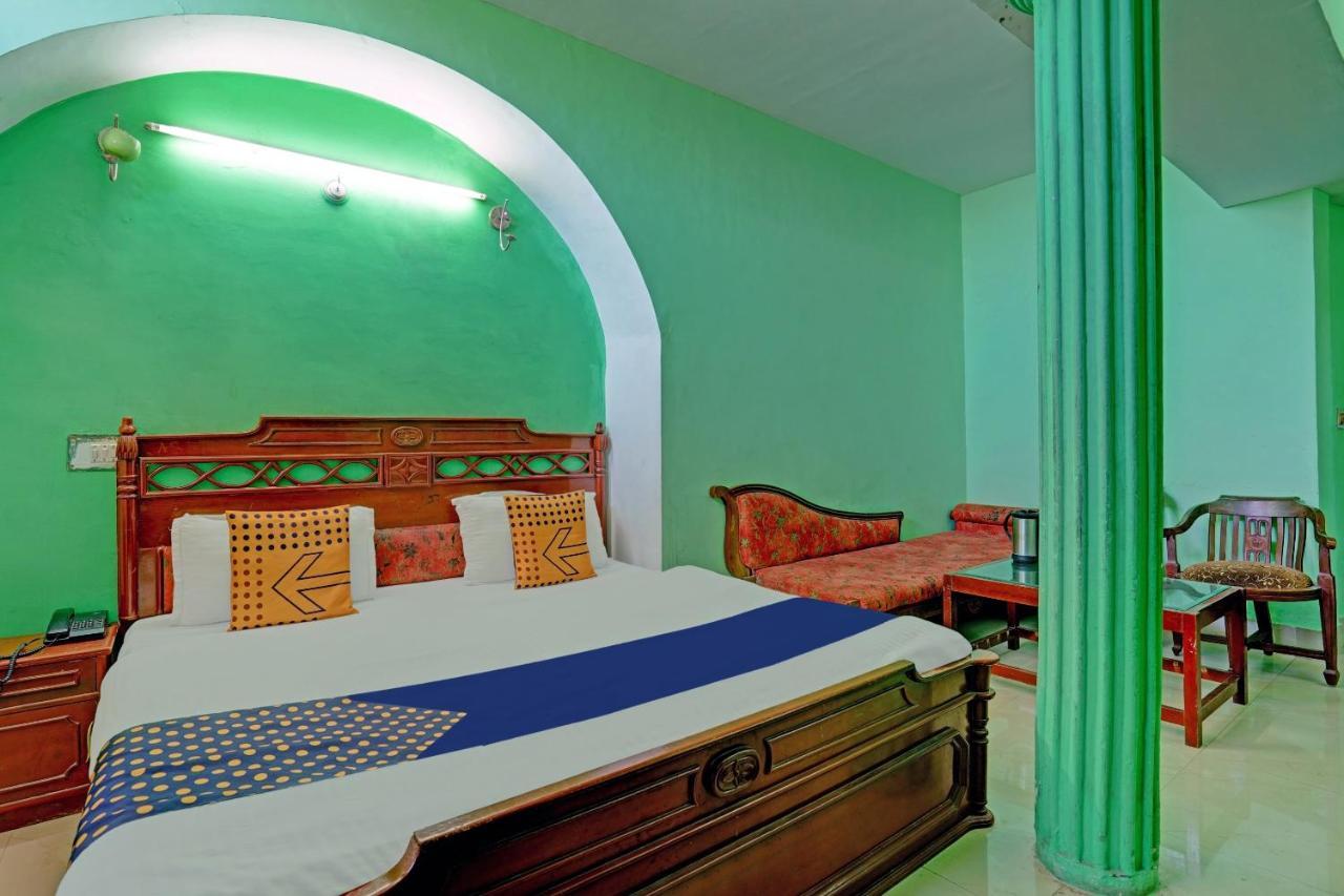 Spot On 79984 Hotel Castle View Mussoorie Exteriör bild