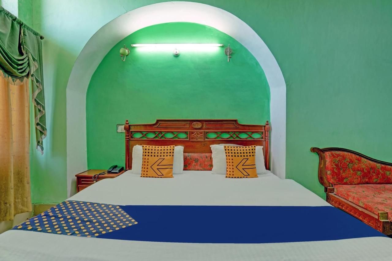Spot On 79984 Hotel Castle View Mussoorie Exteriör bild